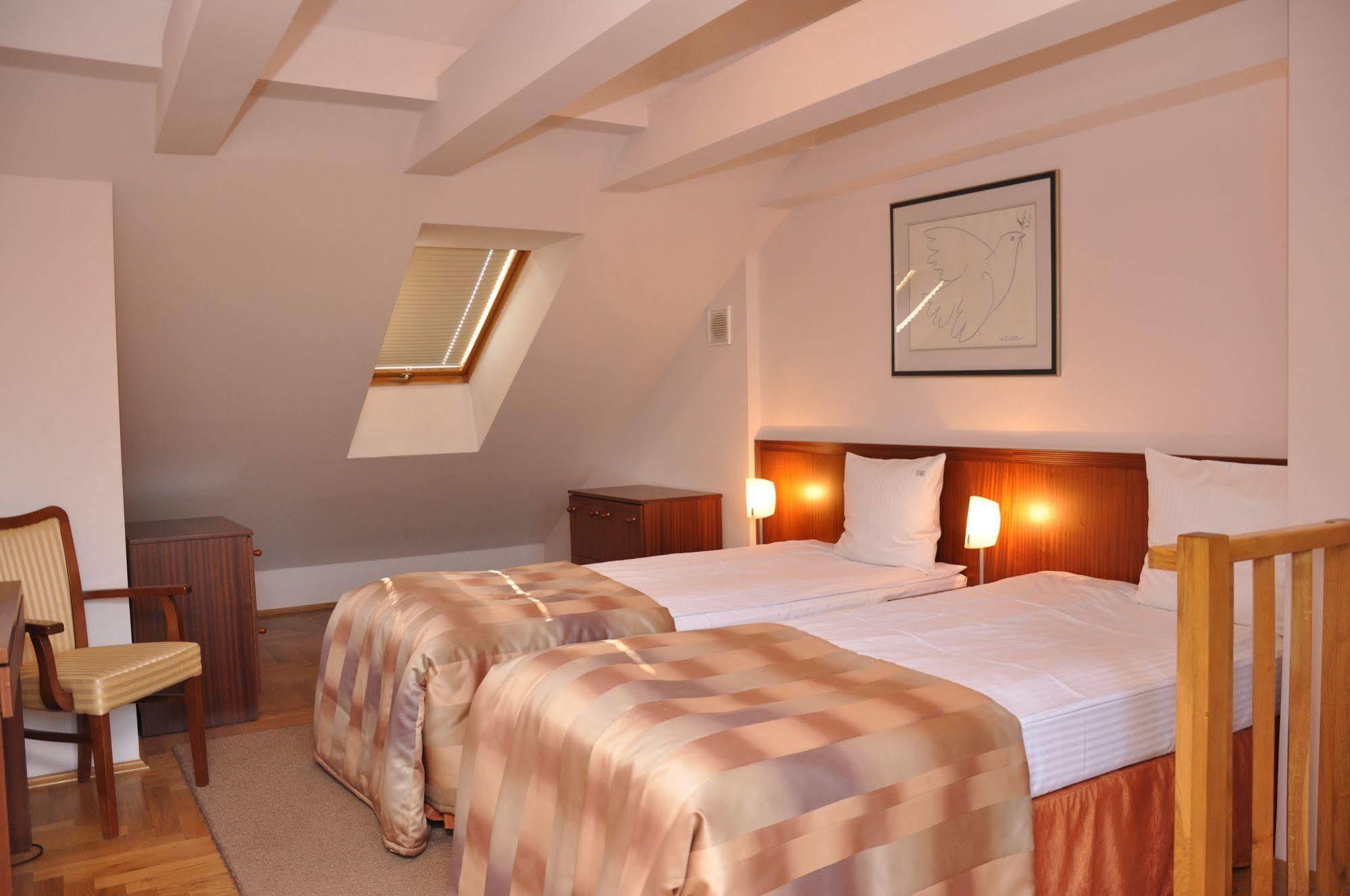 Red Brick Aparthotel 3*